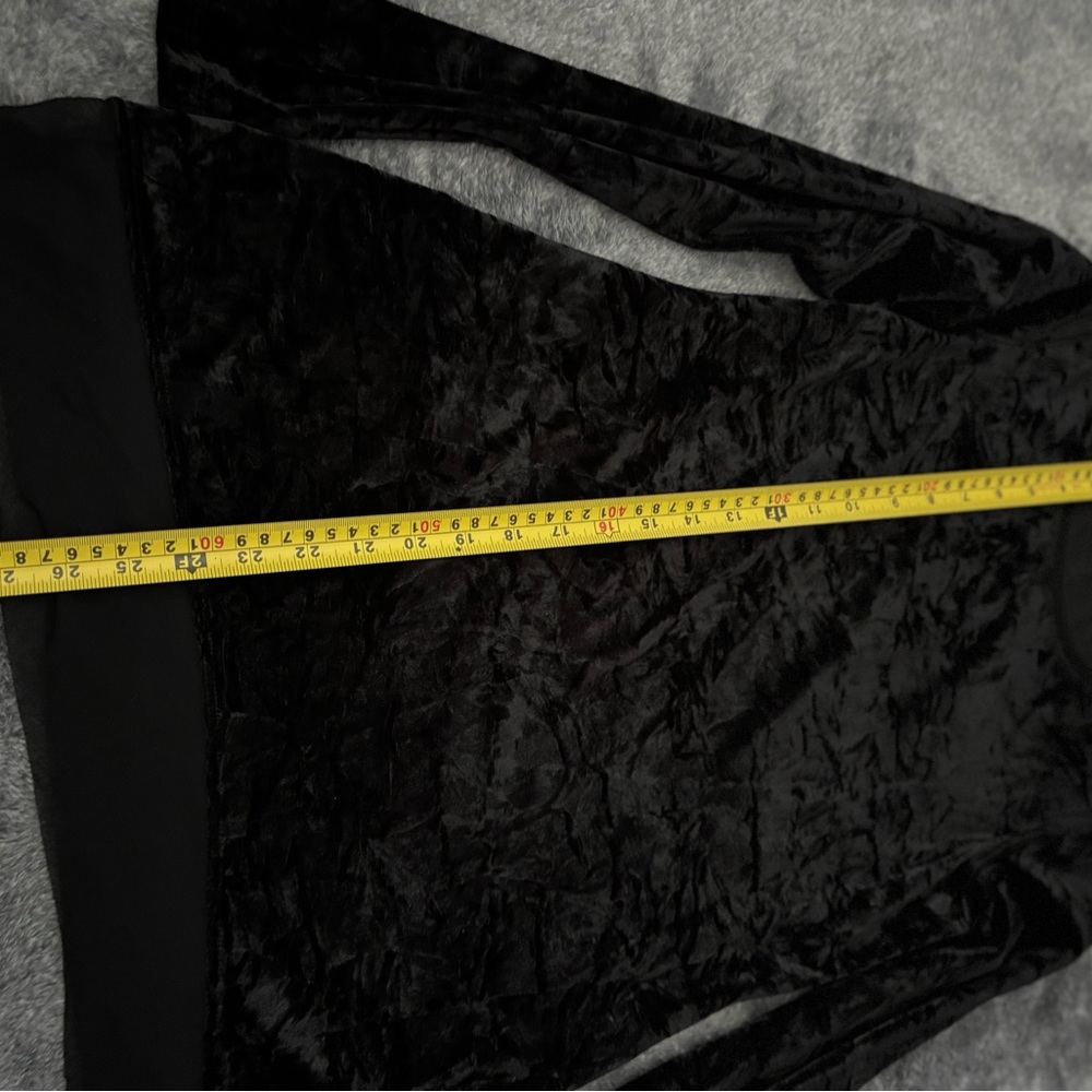 Simply Vera Vera Wang Black Velvet Blouse